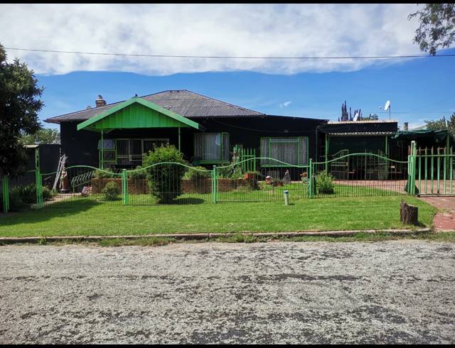 4 BEDROOM FREEHOLD FOR SALE IN BRAKPAN CENTRAL